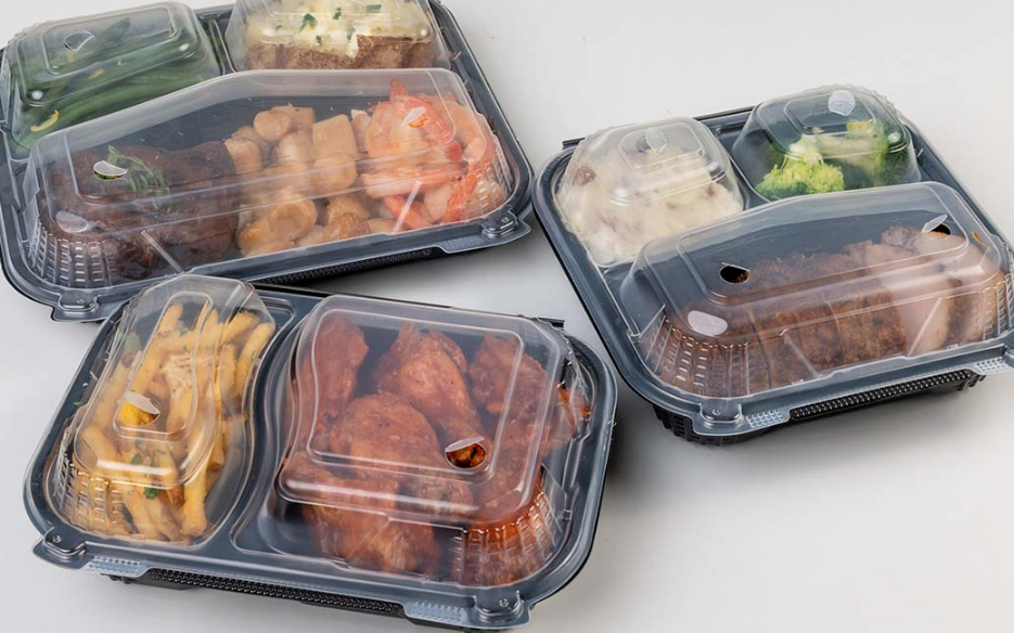 Ako funguje Black Covered Sushi Box Takeaway Box v podmienkach stohovania pre hromadné objednávky?